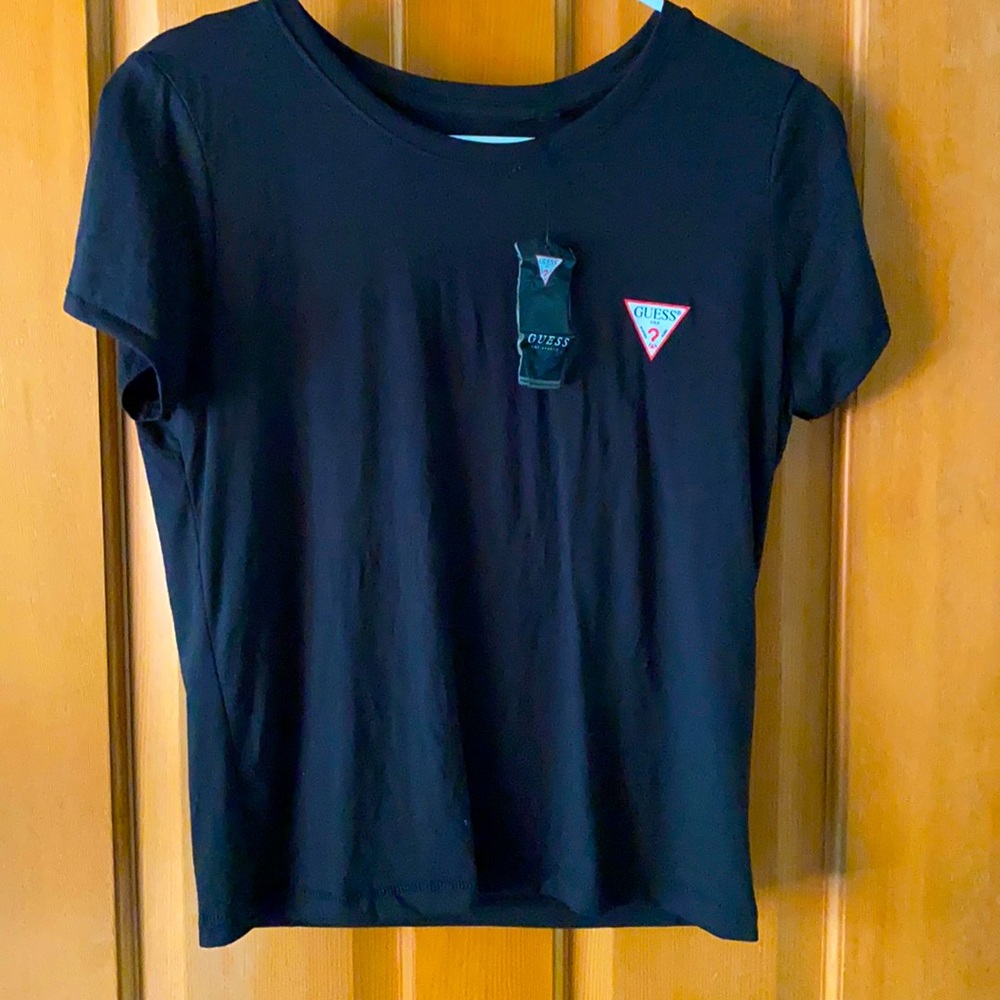 NWT Guess t-shirt black